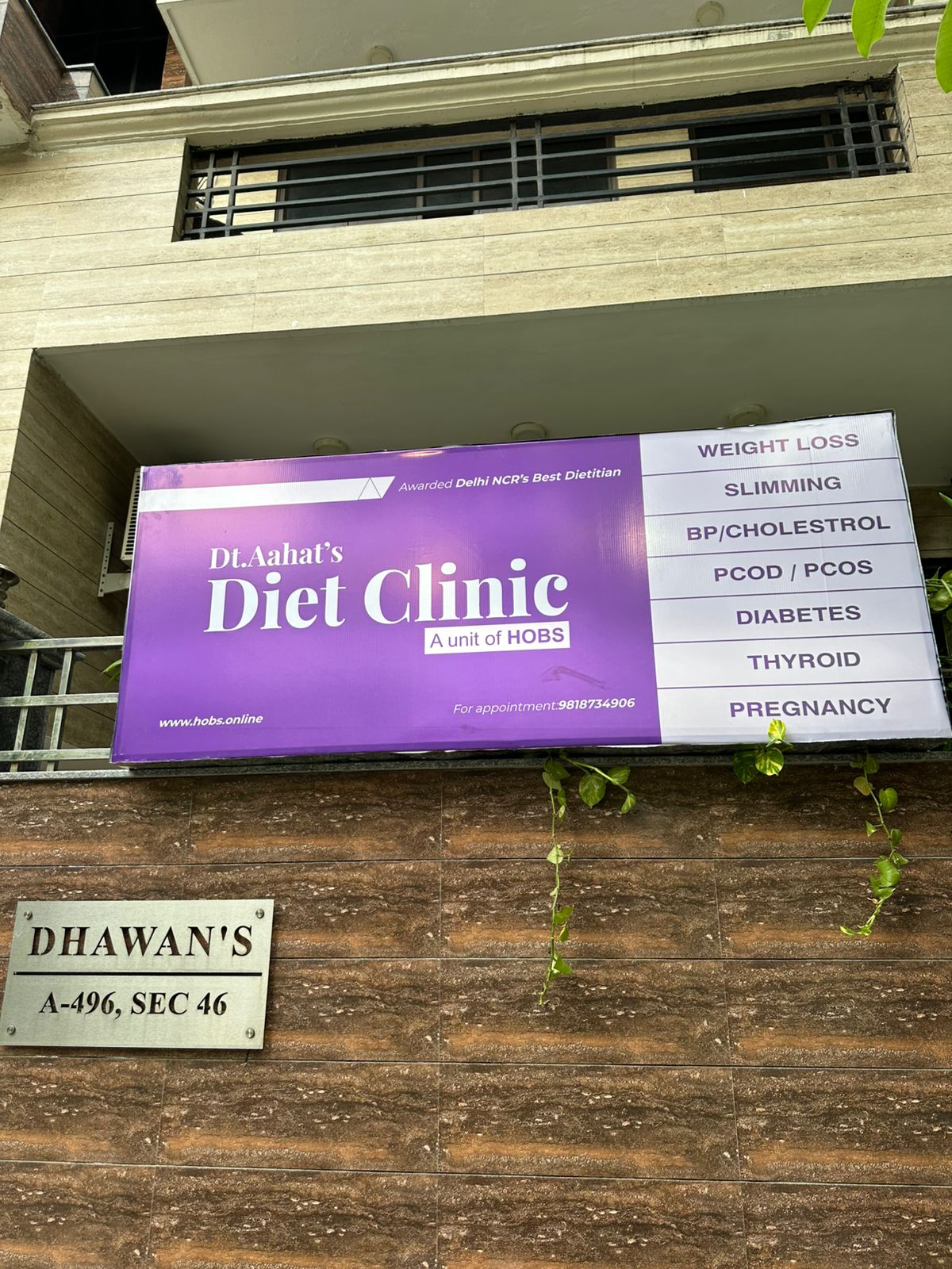 In-person Consultation with Dt. Aahat Ahuja Dhawan (Noida, Uttar Pradesh)